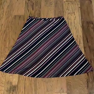 Skirt size s